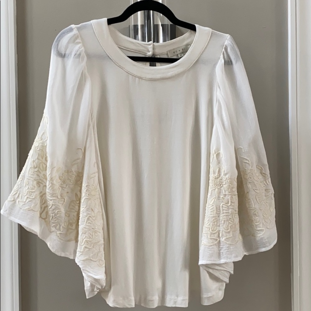 EUC Like New Anthropologie Flutter Sleeve Shirt